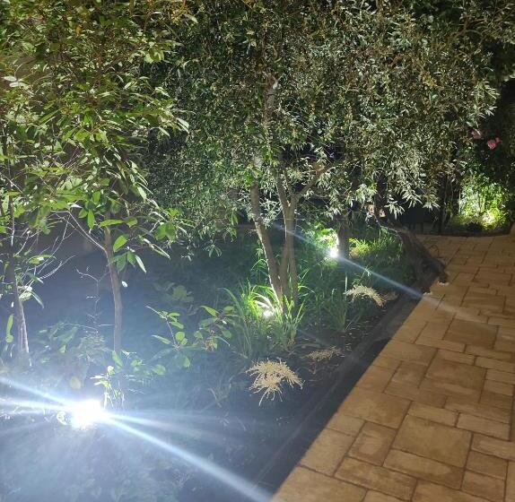 پانسیون Guest House Adriya