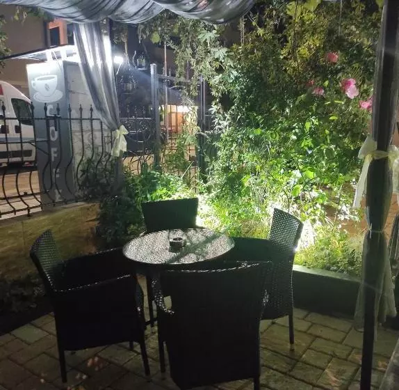 ペンション Guest House Adriya