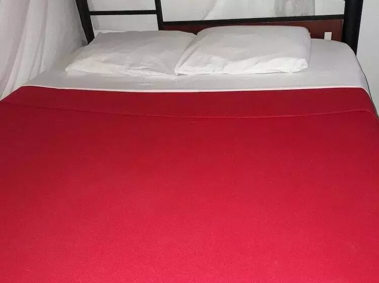 ペンション Hostal Cocobomgo