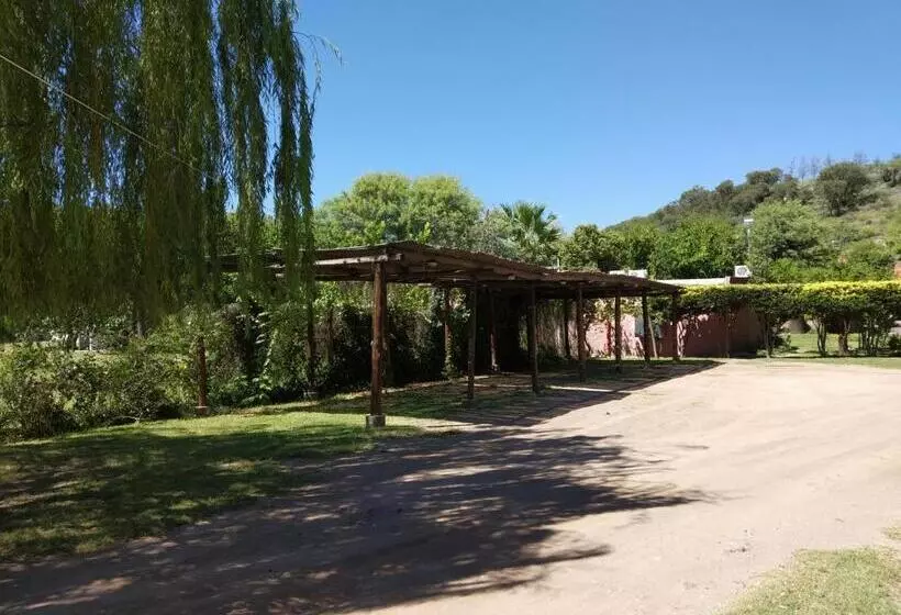 ユースホステル Posada Cerro Los Nogales