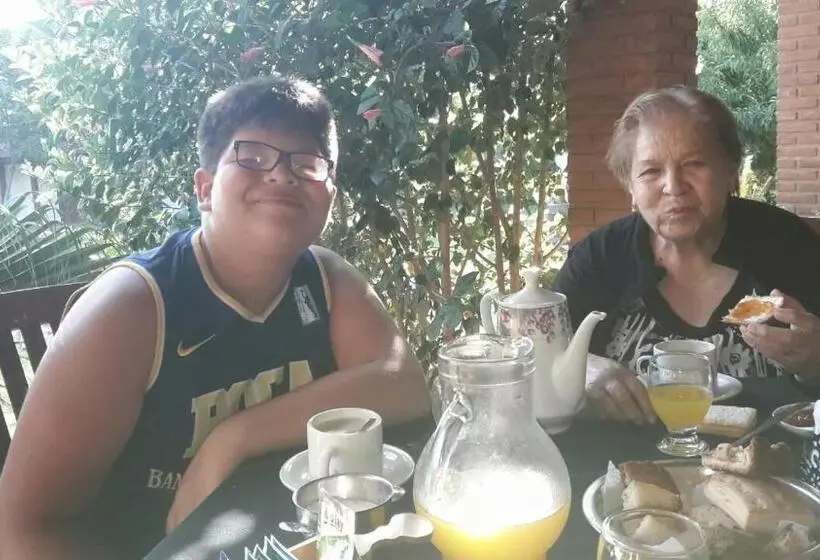 ユースホステル Posada Cerro Los Nogales