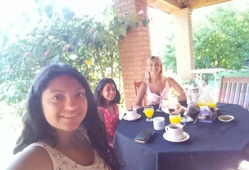 ユースホステル Posada Cerro Los Nogales