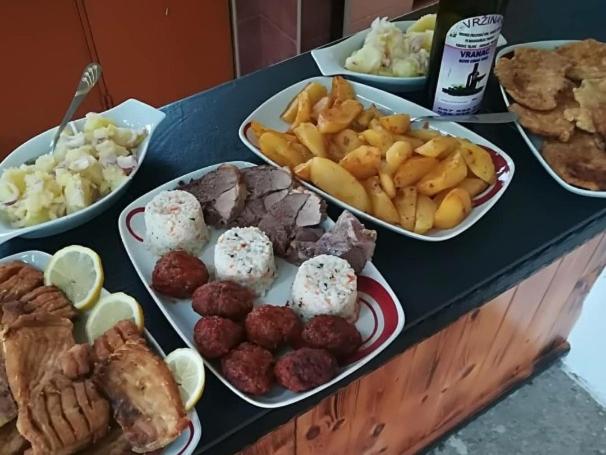 هتل Vržina Farm House Skadar Lake