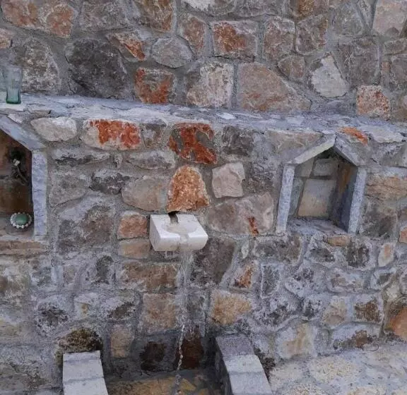 هتل Vržina Farm House Skadar Lake