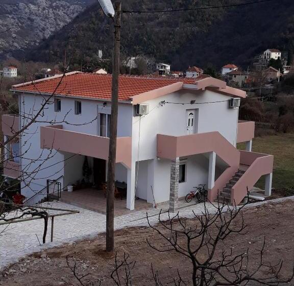 هتل Vržina Farm House Skadar Lake