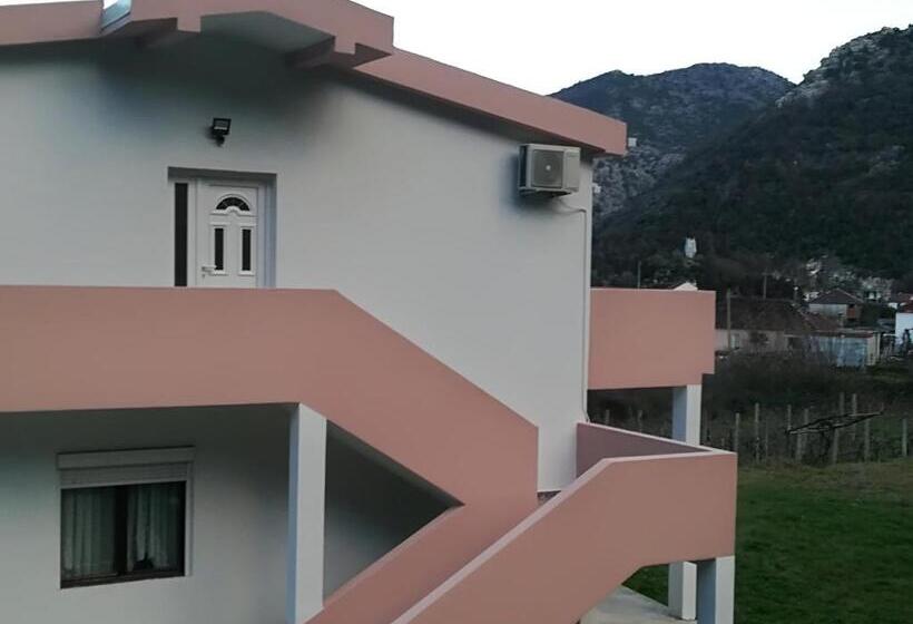 هتل Vržina Farm House Skadar Lake