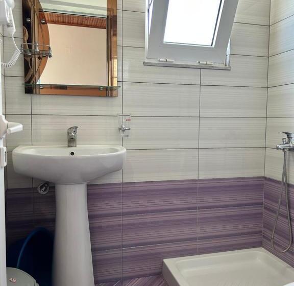 פנסיון Guesthouse Dollomaja Ksamil