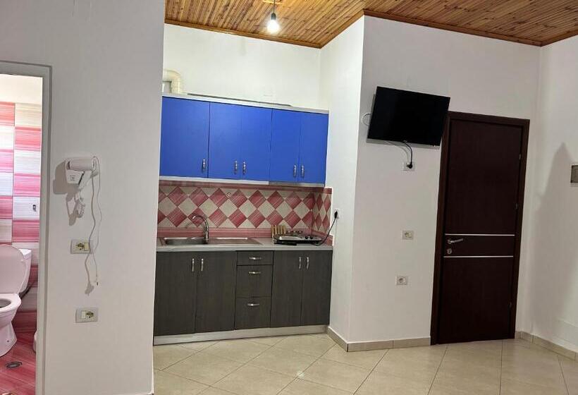 פנסיון Guesthouse Dollomaja Ksamil
