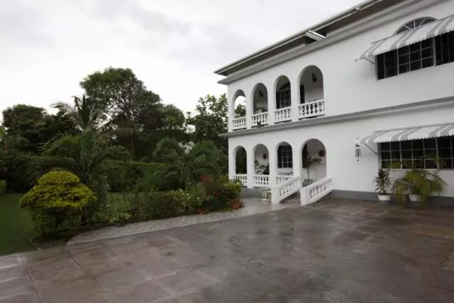 پانسیون Lorenton Hideaway