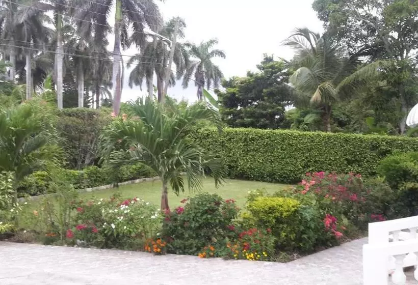 پانسیون Lorenton Hideaway