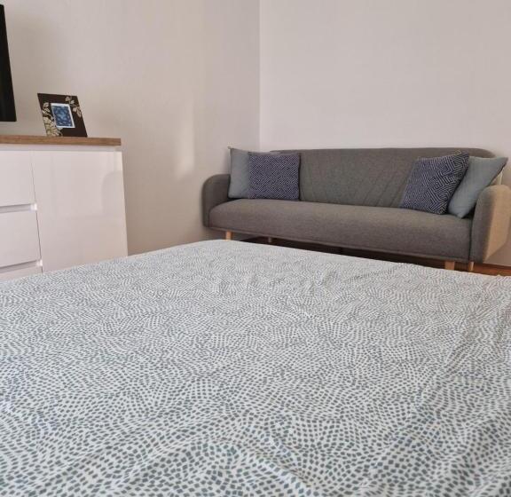 膳宿费 Guesthouse Irac