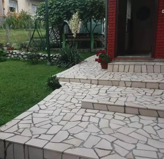 پانسیون Guesthouse Irac