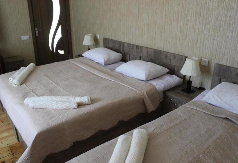 پانسیون Inga Guest House