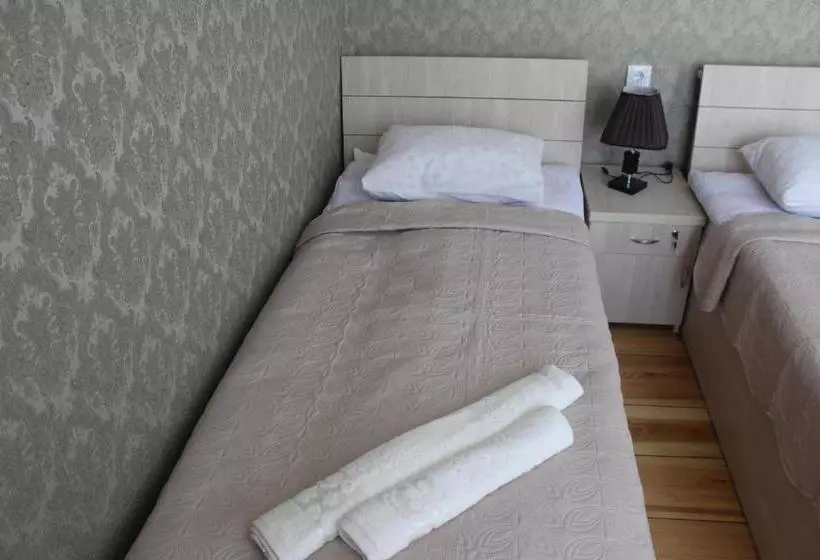 پانسیون Inga Guest House