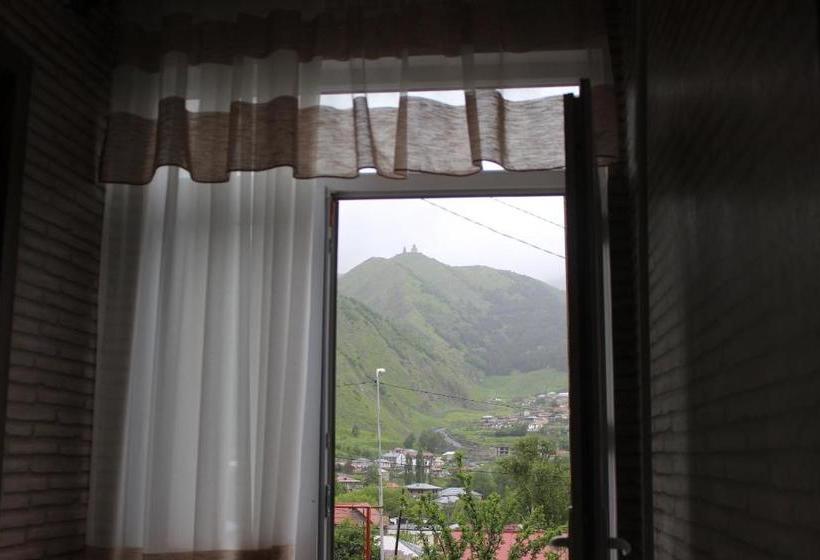 پانسیون Inga Guest House