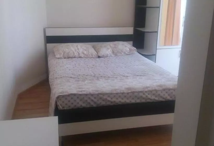 پانسیون Temo S Guest House In Kvariati