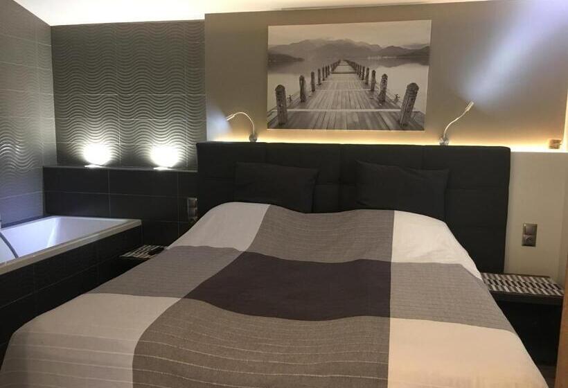 פנסיון Calypso Lakeside Rooms & Lux Apartments