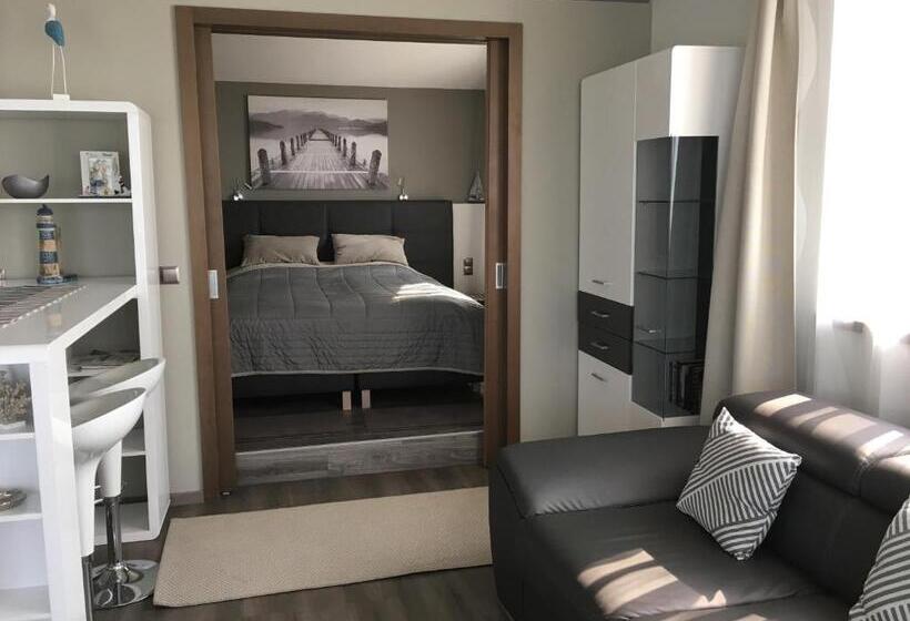 פנסיון Calypso Lakeside Rooms & Lux Apartments