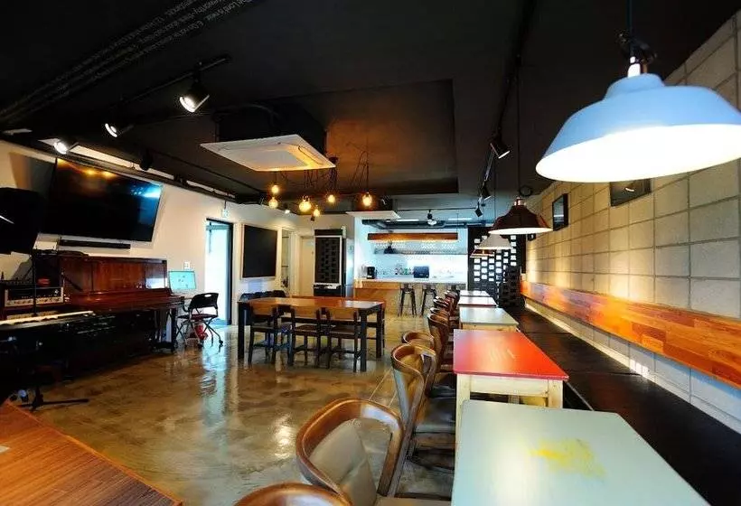 Majatalo Hannah Guesthouse