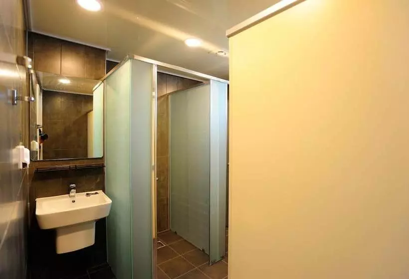 Majatalo Hannah Guesthouse