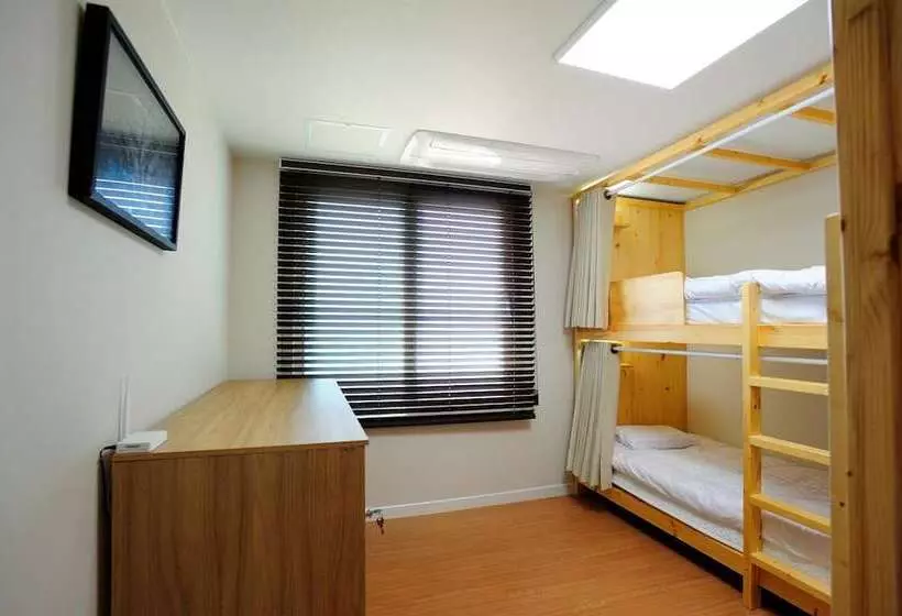 Majatalo Hannah Guesthouse