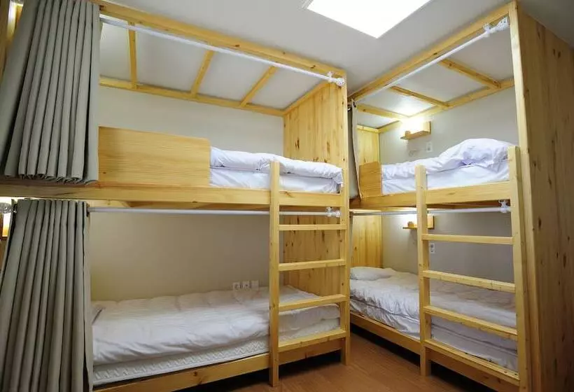 Majatalo Hannah Guesthouse