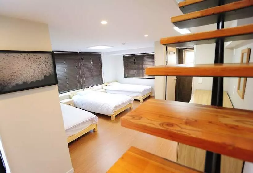 Majatalo Hannah Guesthouse