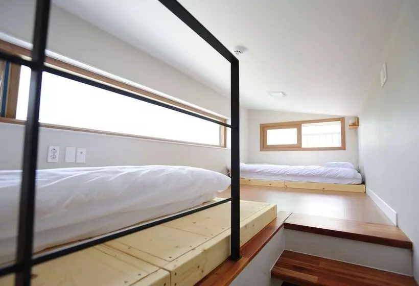 Majatalo Hannah Guesthouse