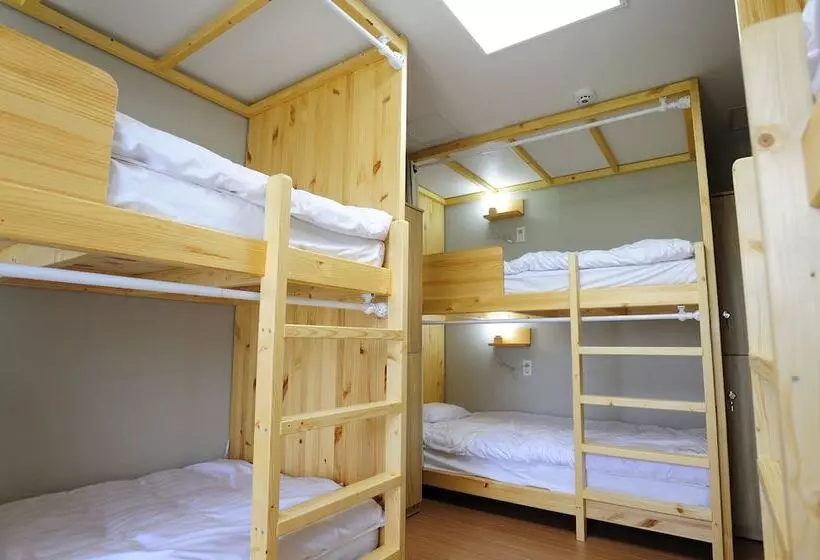 Majatalo Hannah Guesthouse