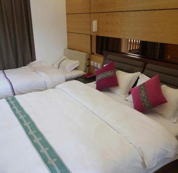 펜션 Hidden Creek Inn