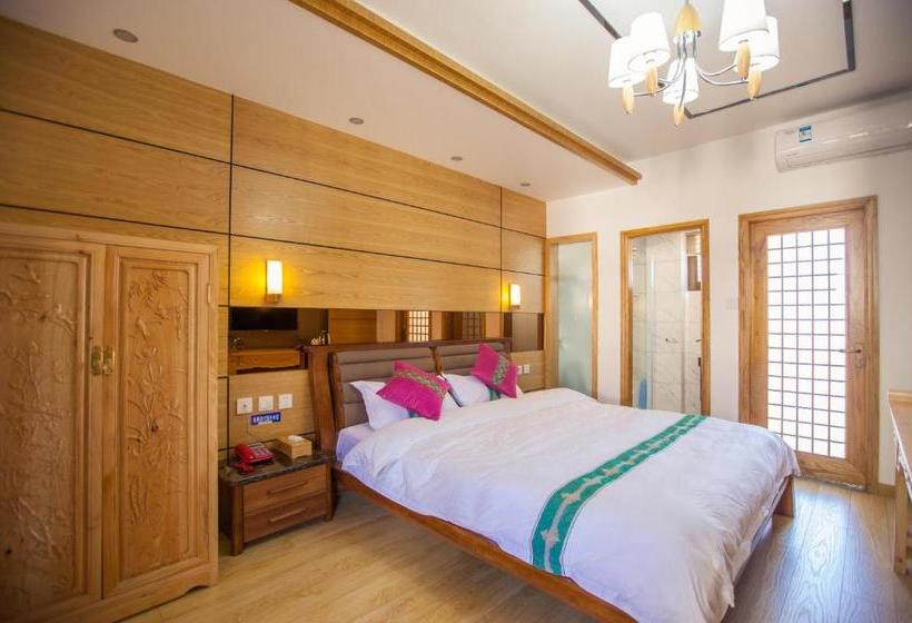 펜션 Hidden Creek Inn