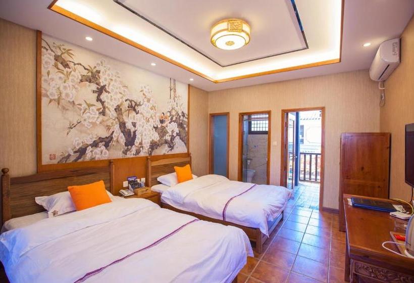 펜션 Hidden Creek Inn