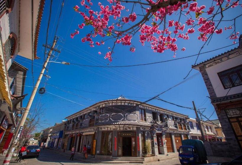 펜션 Hidden Creek Inn