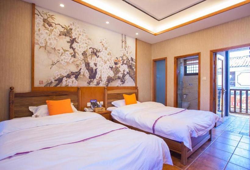 펜션 Hidden Creek Inn