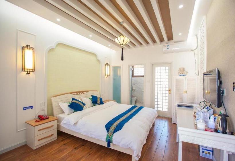 펜션 Hidden Creek Inn