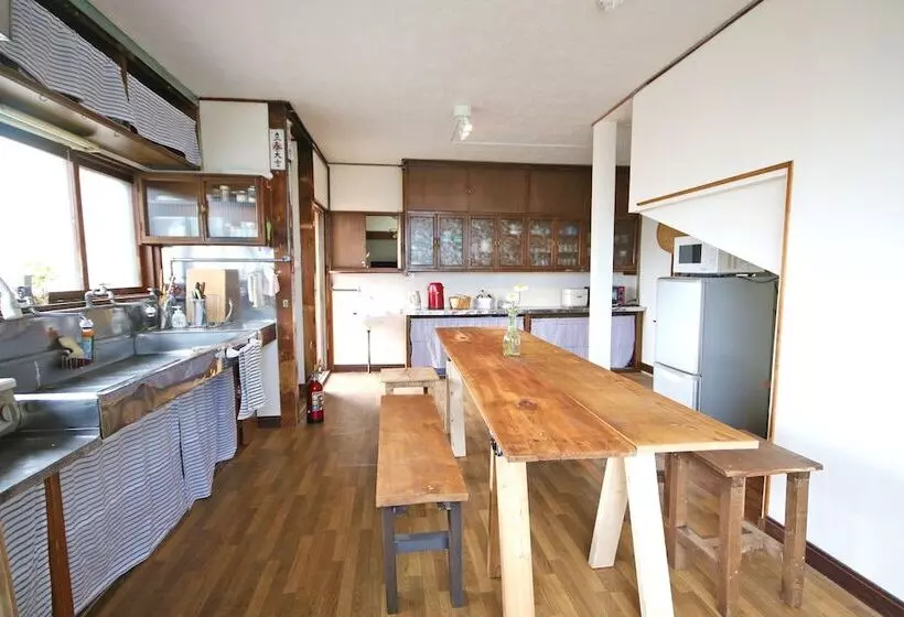 ペンション Kushiro Guesthouse Cook A Doodle Doo   Hostel