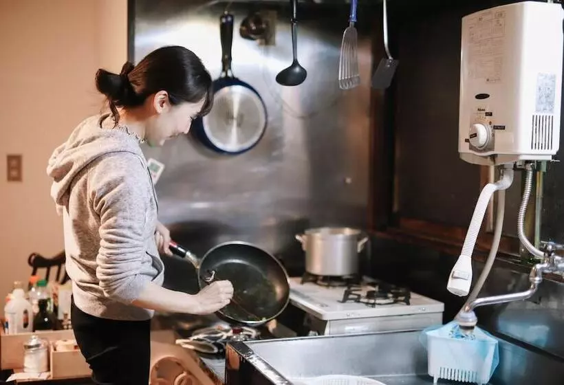 ペンション Kushiro Guesthouse Cook A Doodle Doo   Hostel