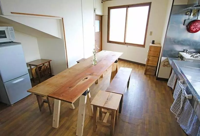 ペンション Kushiro Guesthouse Cook A Doodle Doo   Hostel