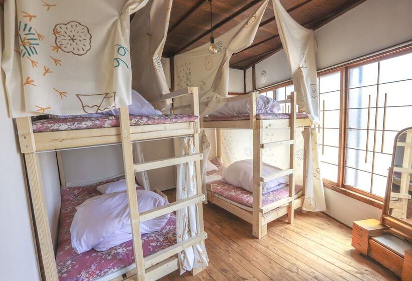 펜션 Kushiro Guesthouse Cook A Doodle Doo Hostel