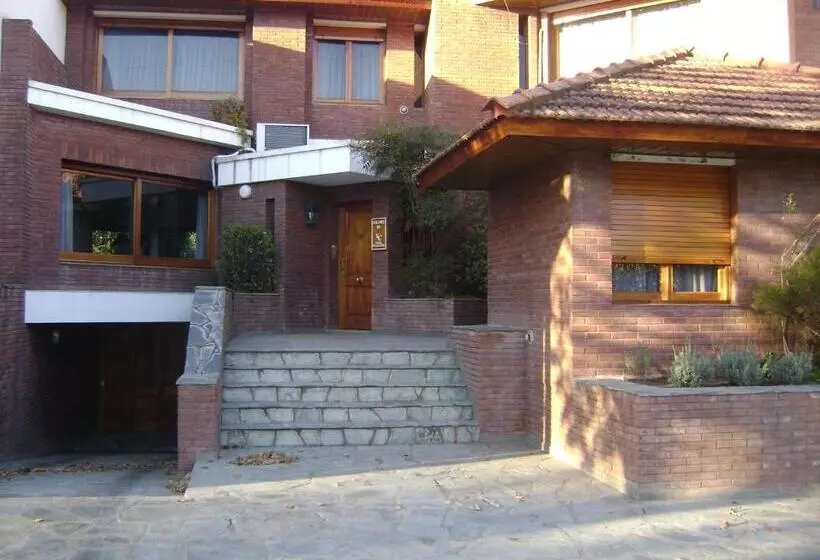 Retkeilymaja Villa De La Costa
