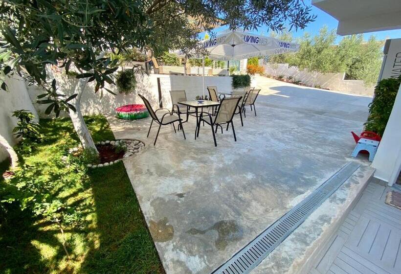 בית מלון כפרי Vila Ali