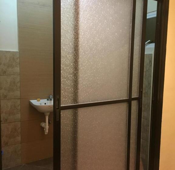 بنسيون Brown Epitome Lodge