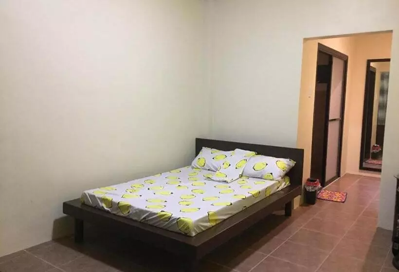 Majatalo Brown Epitome Lodge