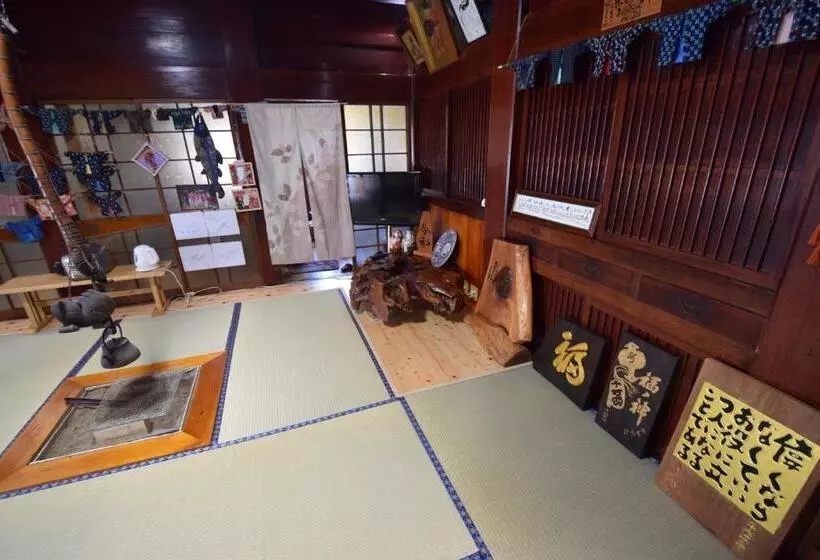 ペンション Minshuku Nishidomari
