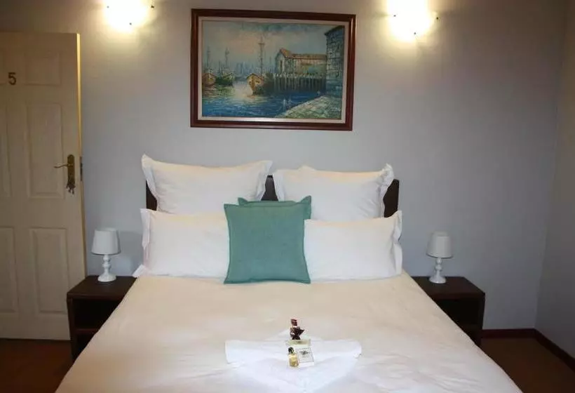 Majatalo Villa Tropicana  South Africa