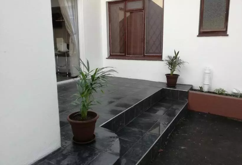 Majatalo Villa Tropicana  South Africa