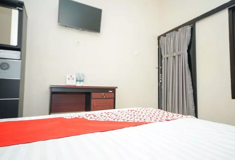 ホテル Wisma Merdeka Syariah Redpartner