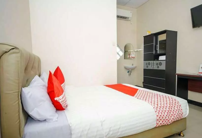ホテル Wisma Merdeka Syariah Redpartner