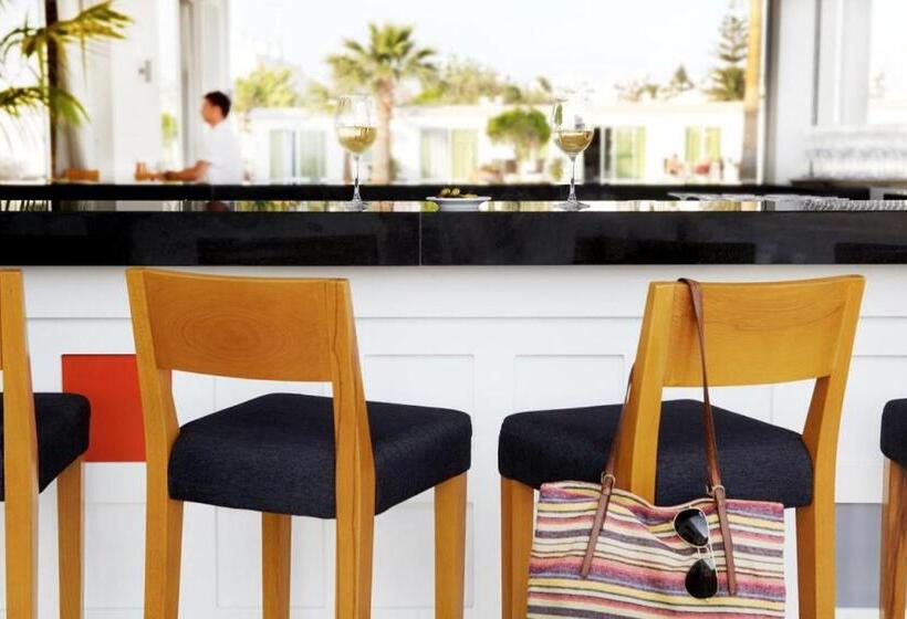 בית מלון כפרי Sunprime Ayia Napa Suites Adults Only