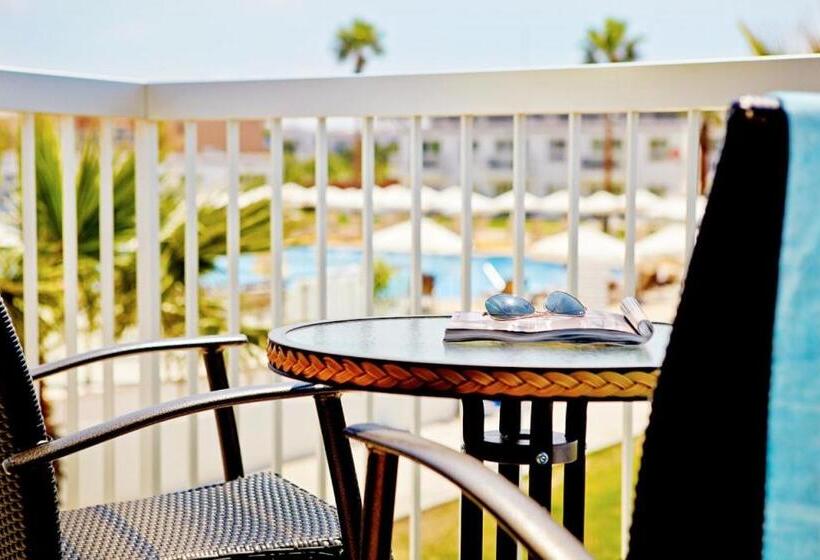 בית מלון כפרי Sunprime Ayia Napa Suites Adults Only